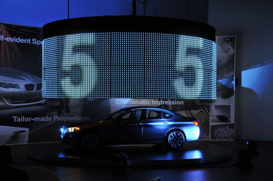  BMW 5-Series 2010 года  (фото 28 из 117)